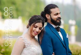 Wedding photos of Ananya Thresia George and Anand Joshy.